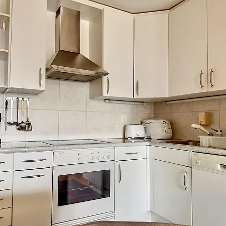 Nour 克莱恩 蒙塔纳